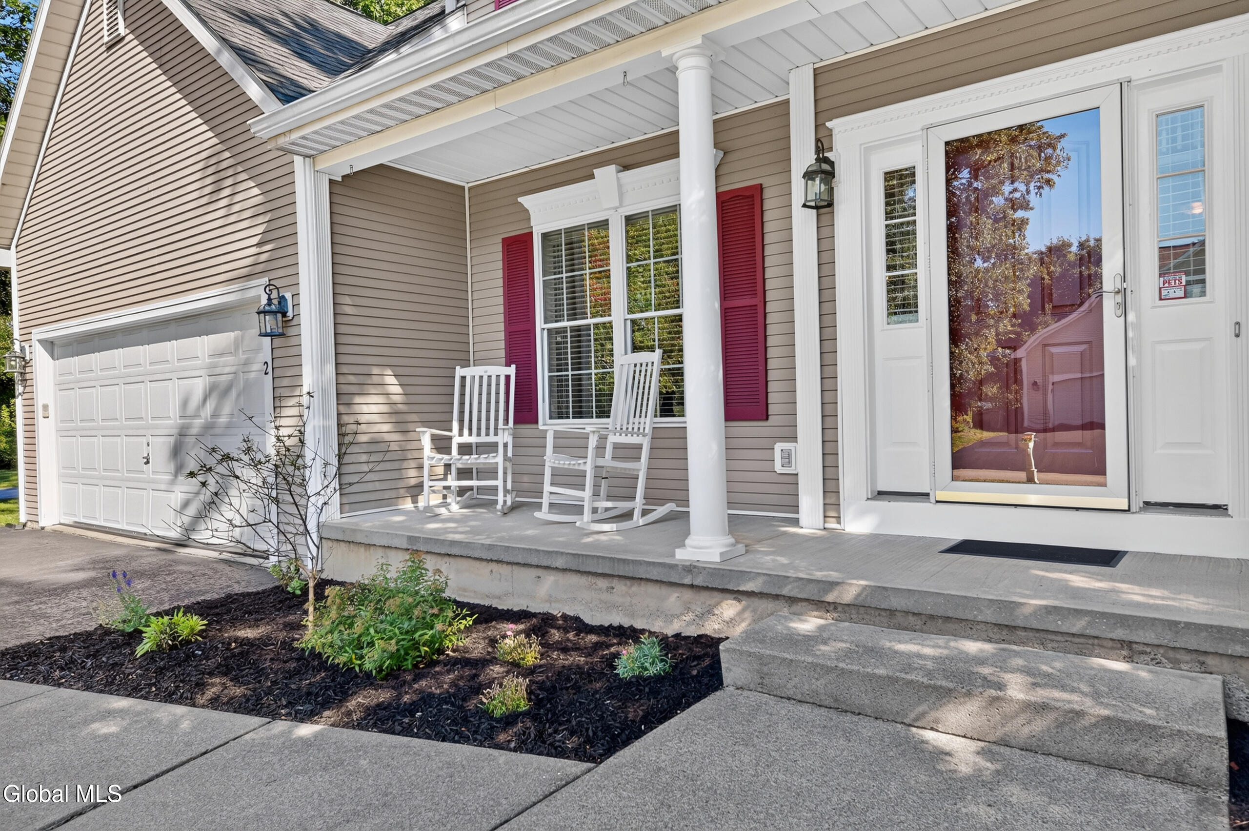 2 Hampshire Place Clifton Park NY 12065