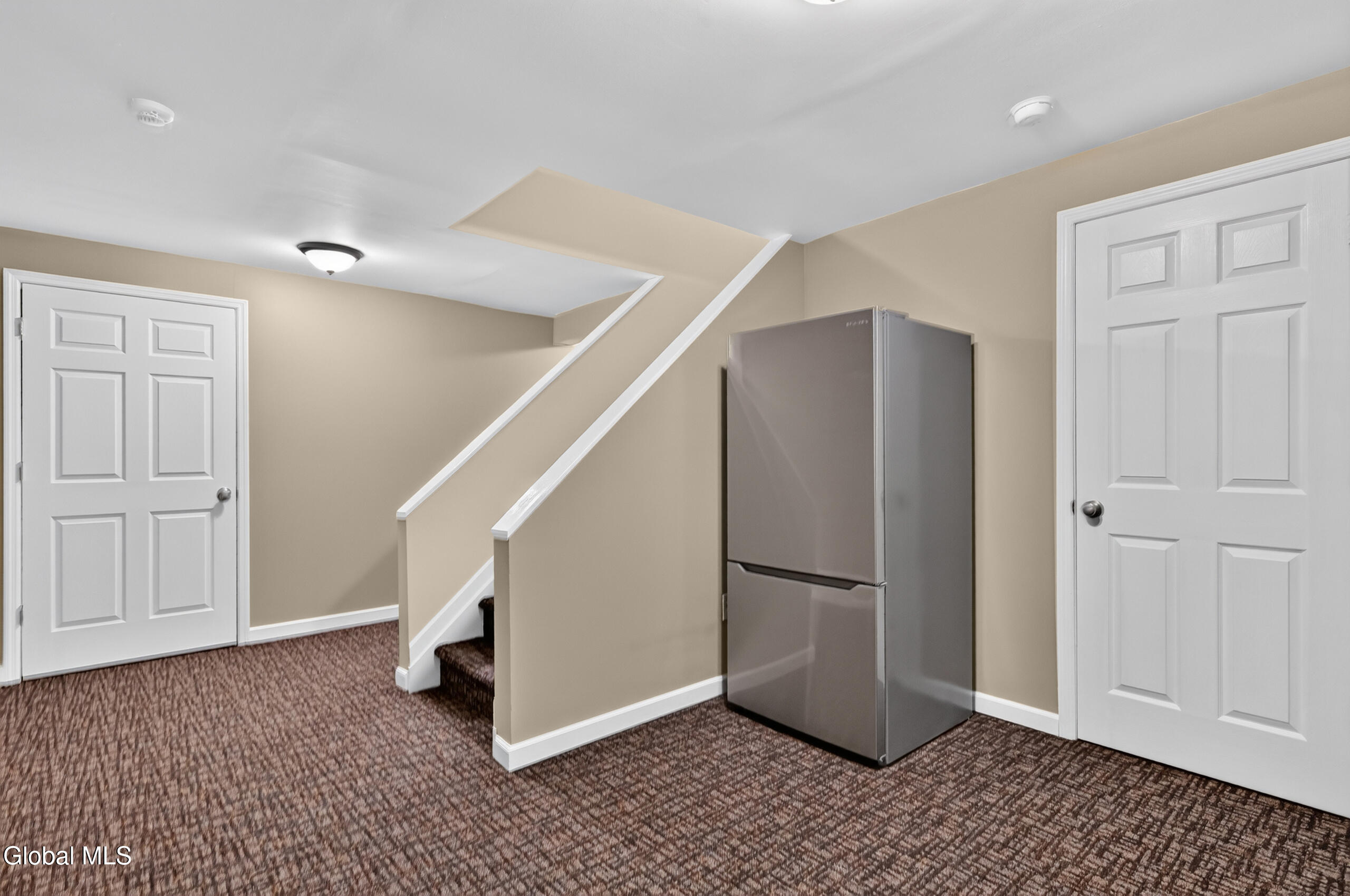 2 Hampshire Place Clifton Park NY 12065