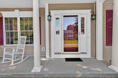 2 Hampshire Place Clifton Park NY 12065