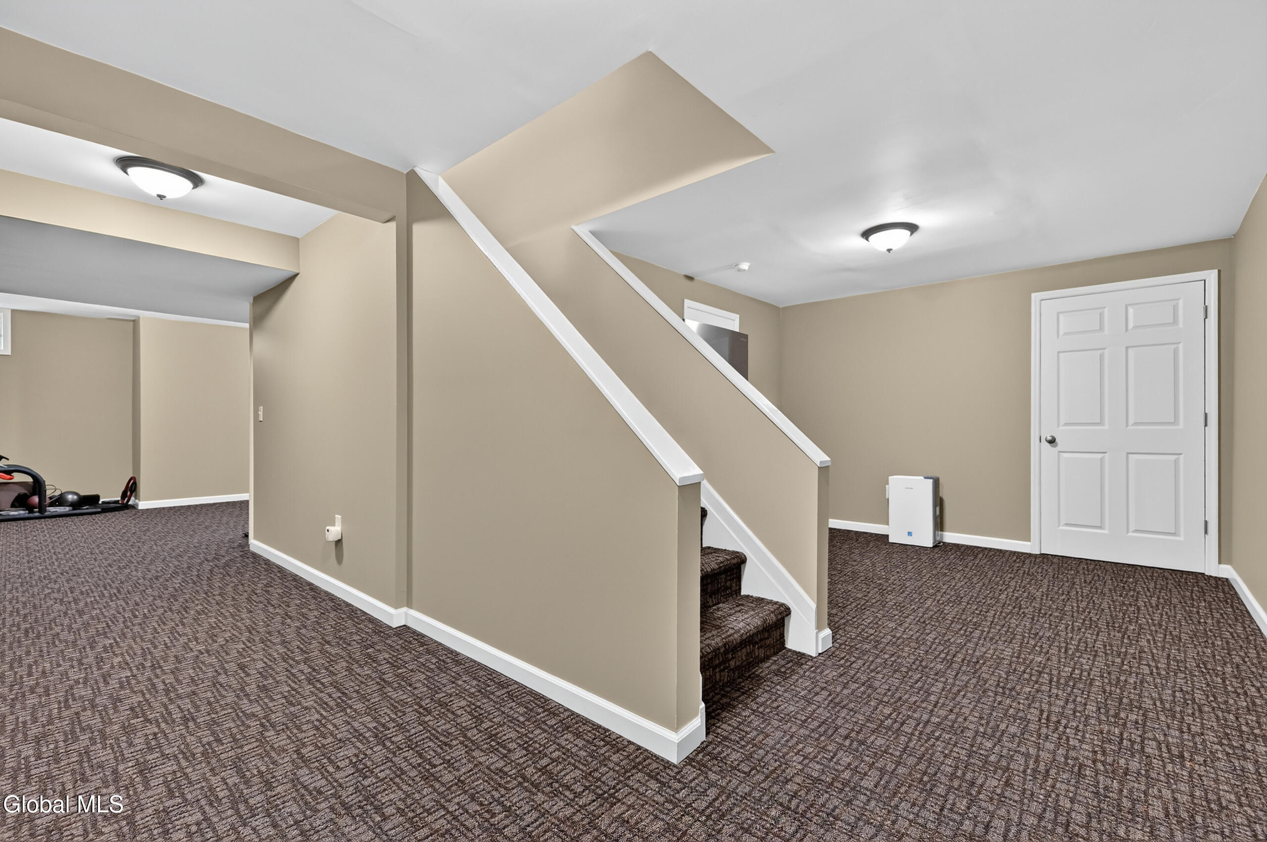 2 Hampshire Place Clifton Park NY 12065