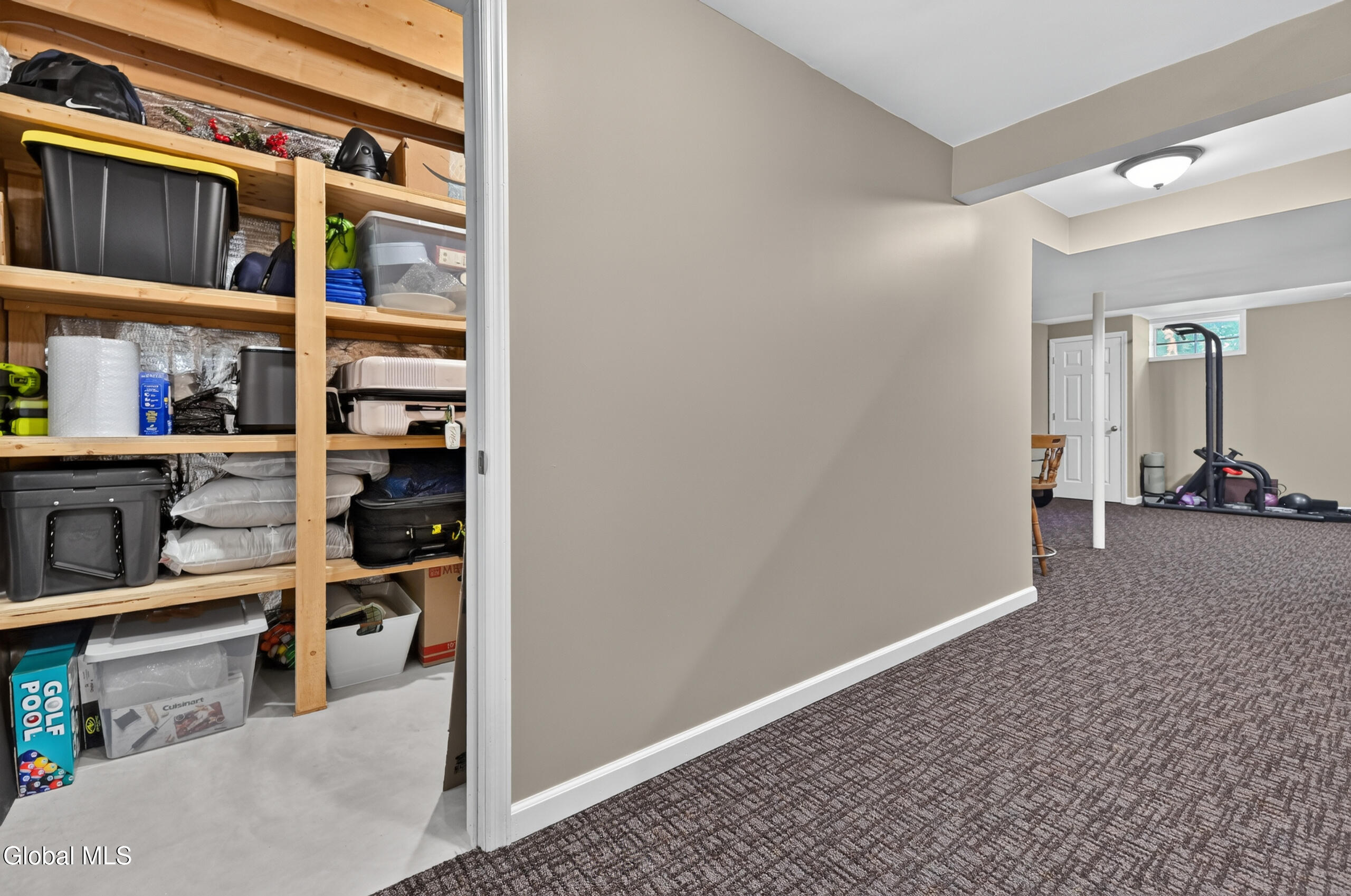 2 Hampshire Place Clifton Park NY 12065