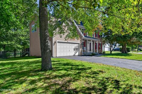 2 Hampshire Place Clifton Park NY 12065