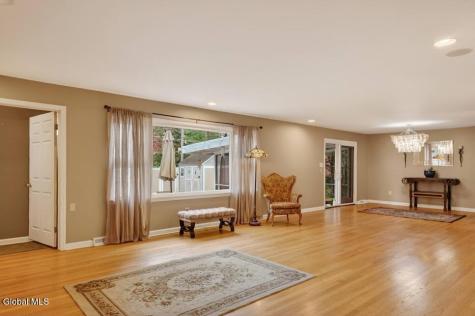 7 Harding Street Albany NY 12208