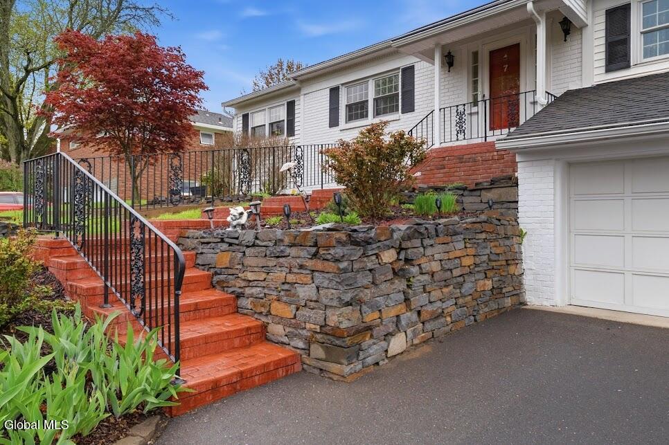 7 Harding Street Albany NY 12208