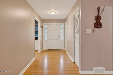 7 Harding Street Albany NY 12208