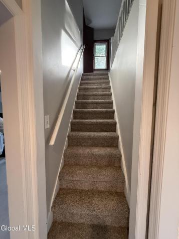 8 Oakland Drive Gloversville NY 12078
