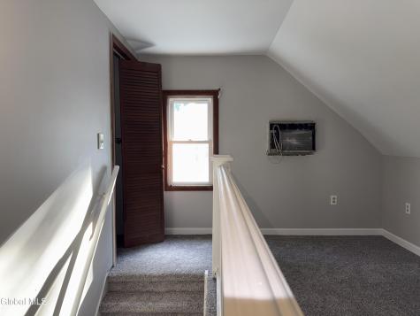 8 Oakland Drive Gloversville NY 12078