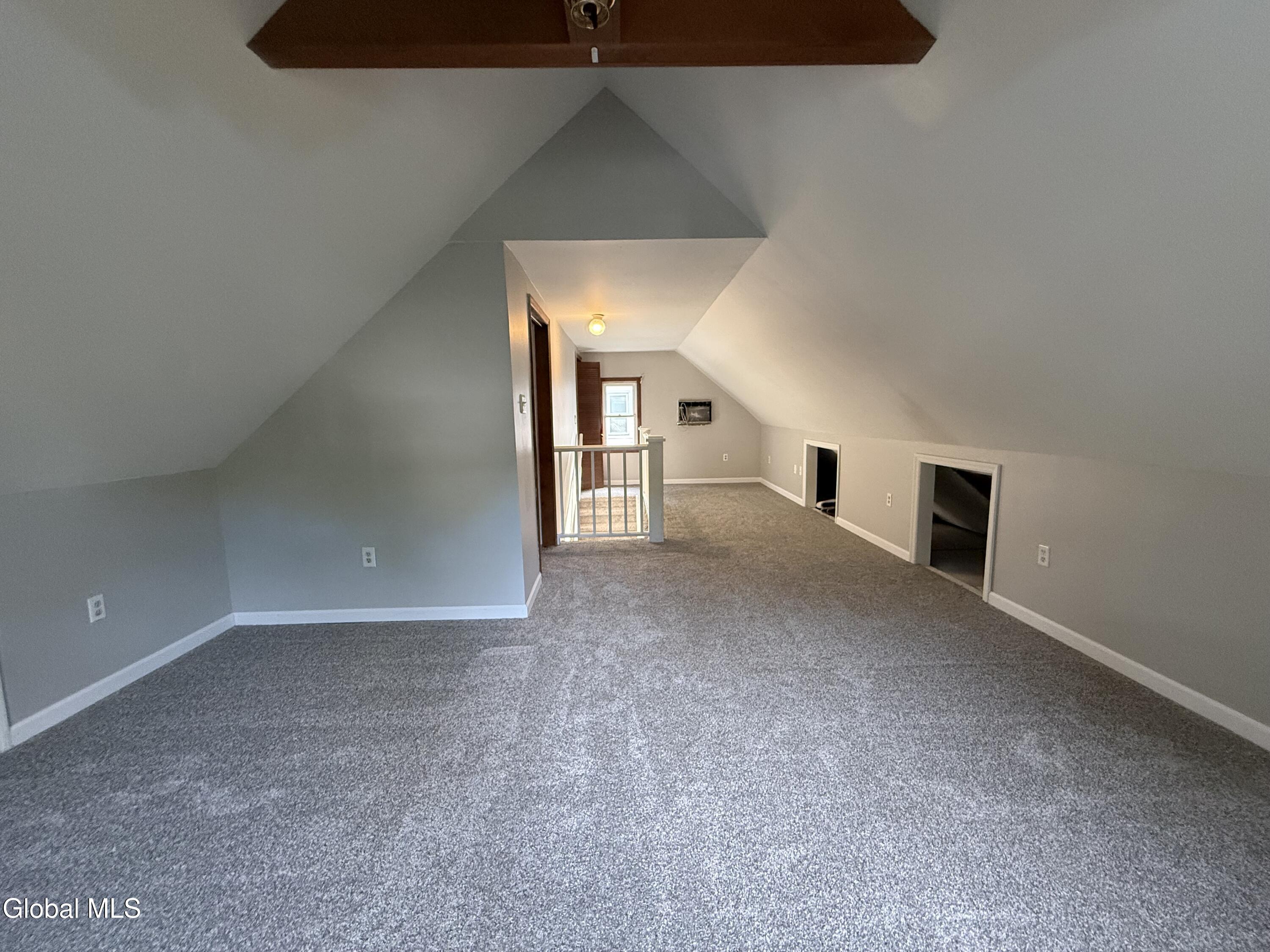 8 Oakland Drive Gloversville NY 12078