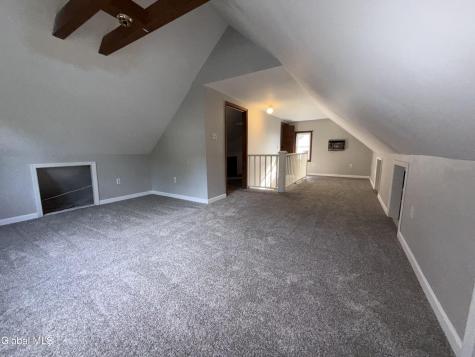 8 Oakland Drive Gloversville NY 12078