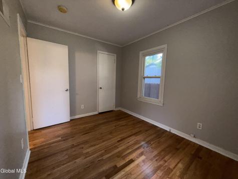 8 Oakland Drive Gloversville NY 12078