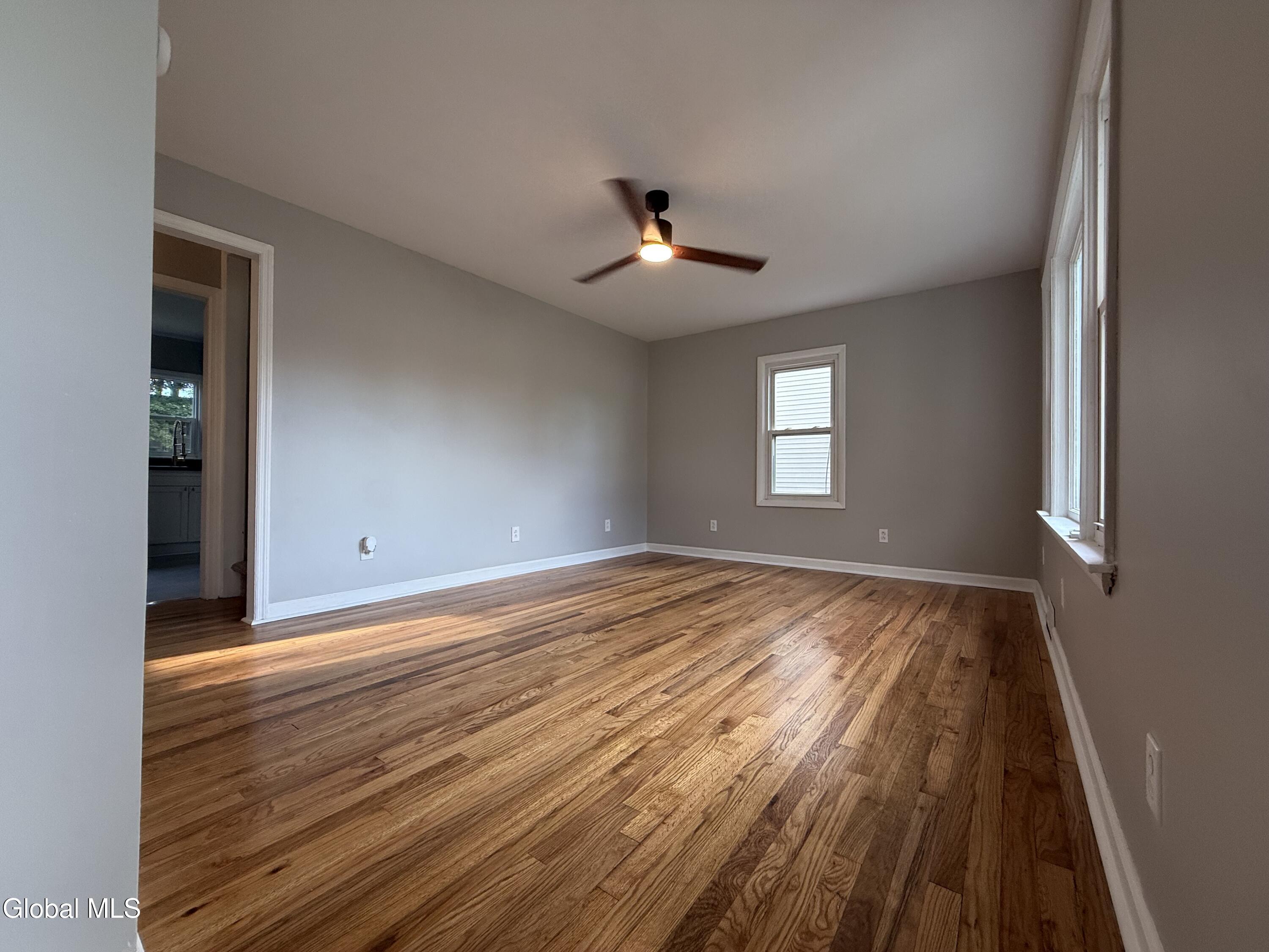 8 Oakland Drive Gloversville NY 12078
