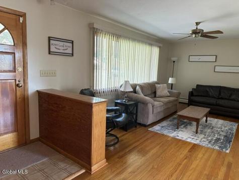 88 Woodlawn Drive Ravena NY 12143