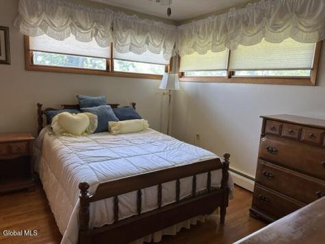 88 Woodlawn Drive Ravena NY 12143