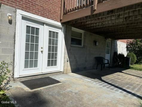 88 Woodlawn Drive Ravena NY 12143