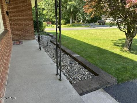 88 Woodlawn Drive Ravena NY 12143