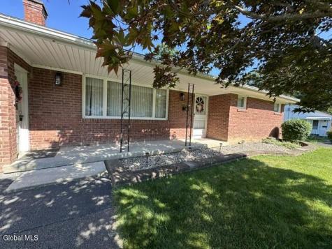 88 Woodlawn Drive Ravena NY 12143
