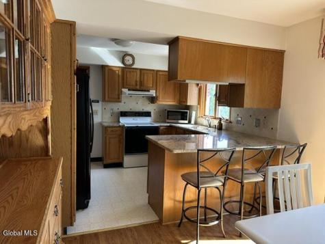 88 Woodlawn Drive Ravena NY 12143