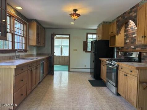 18 Pleasantview Avenue Troy NY 12180
