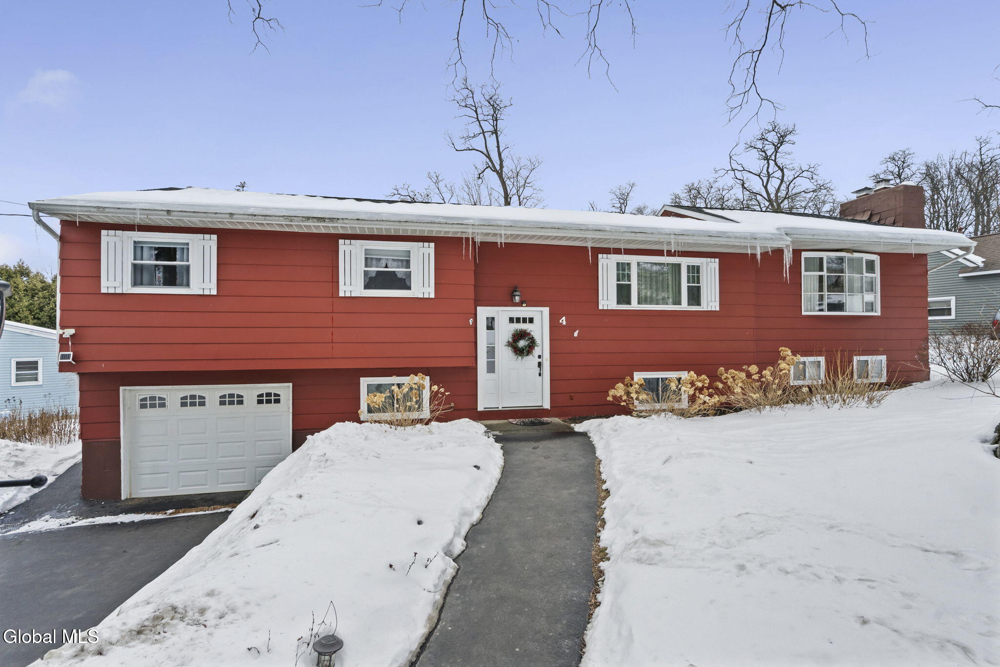 4 Dahlem Boulevard Colonie NY 12309