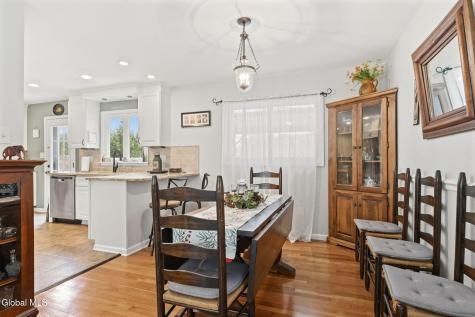 4 Dahlem Boulevard Colonie NY 12309