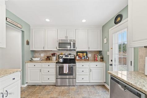 4 Dahlem Boulevard Colonie NY 12309