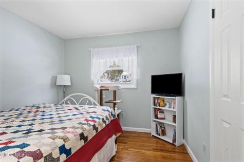 4 Dahlem Boulevard Colonie NY 12309