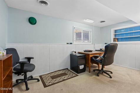 4 Dahlem Boulevard Colonie NY 12309