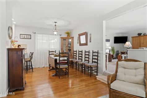 4 Dahlem Boulevard Colonie NY 12309