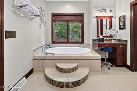 6 Jones Road Saratoga Springs NY 12866