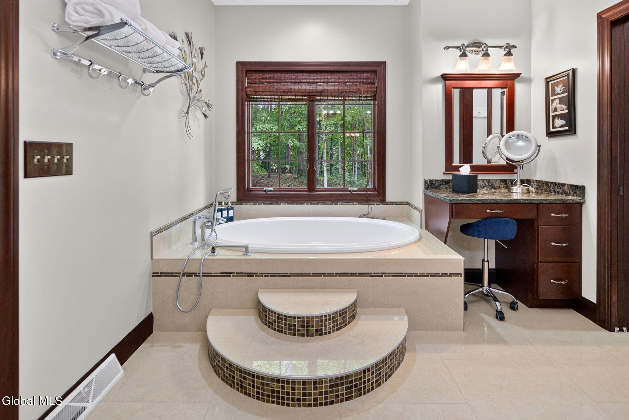 6 Jones Road Saratoga Springs NY 12866