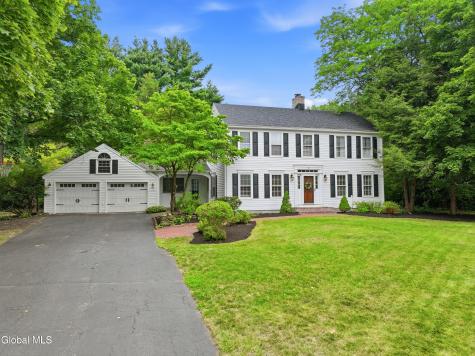 5 Beaver Pond Road Loudonville NY 12211