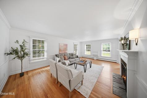 5 Beaver Pond Road Loudonville NY 12211
