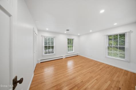 5 Beaver Pond Road Loudonville NY 12211