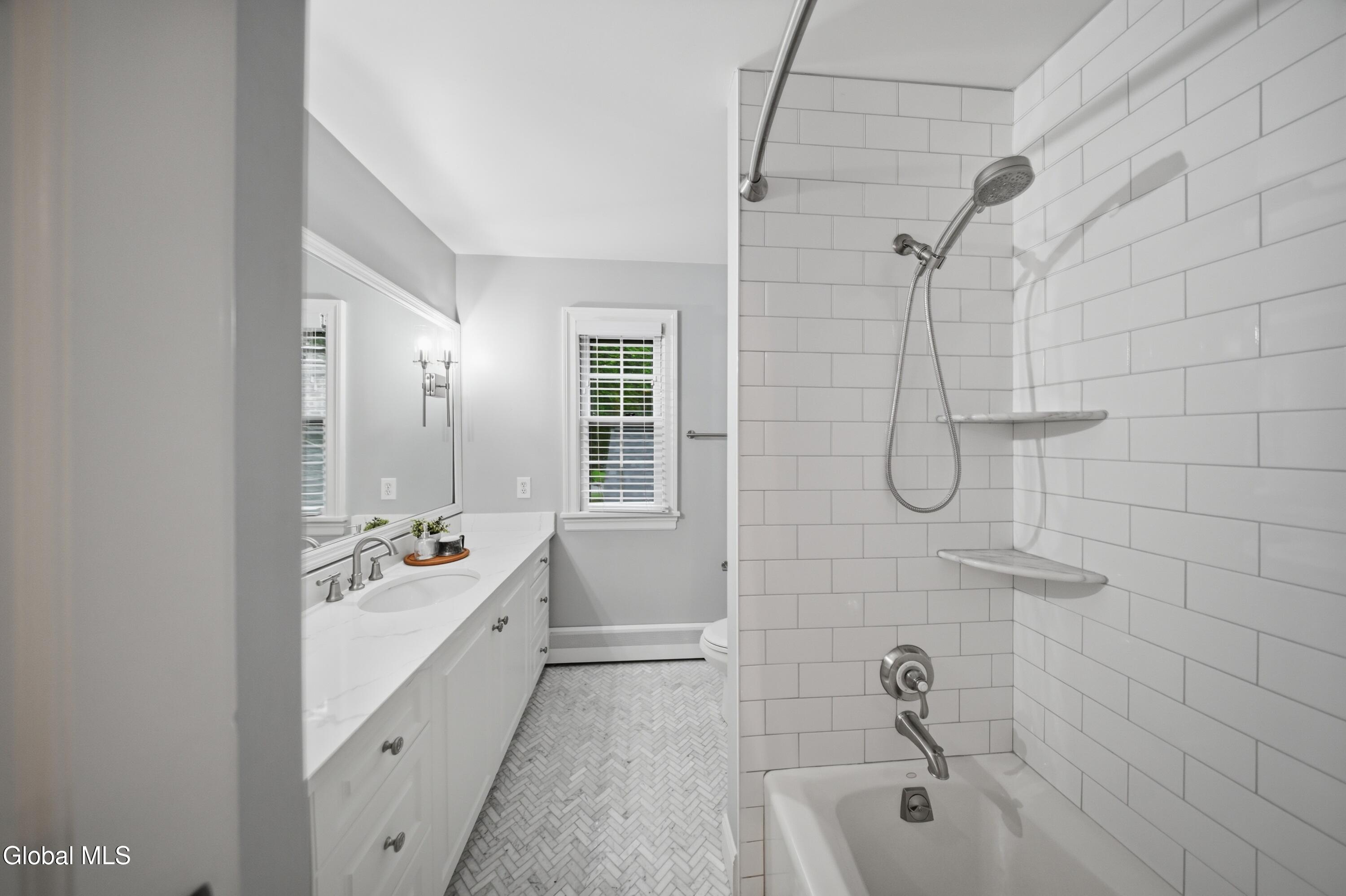 5 Beaver Pond Road Loudonville NY 12211