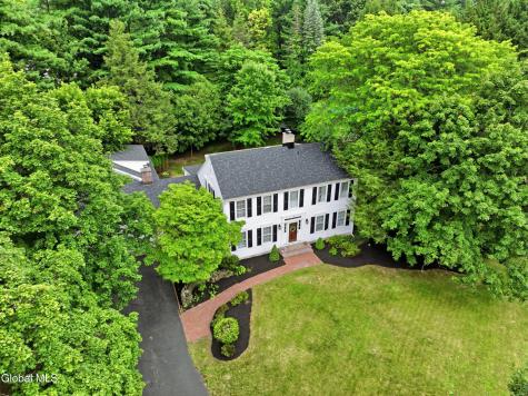 5 Beaver Pond Road Loudonville NY 12211