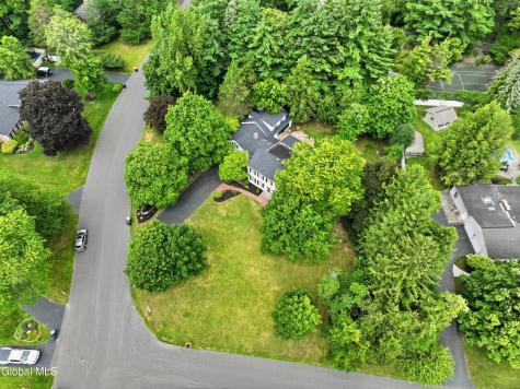 5 Beaver Pond Road Loudonville NY 12211