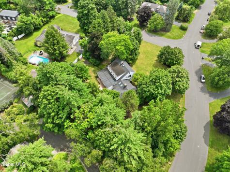 5 Beaver Pond Road Loudonville NY 12211