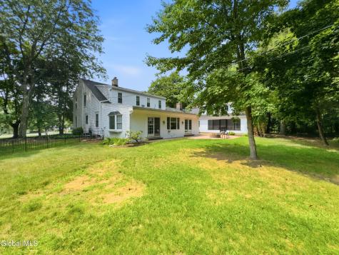 5 Beaver Pond Road Loudonville NY 12211