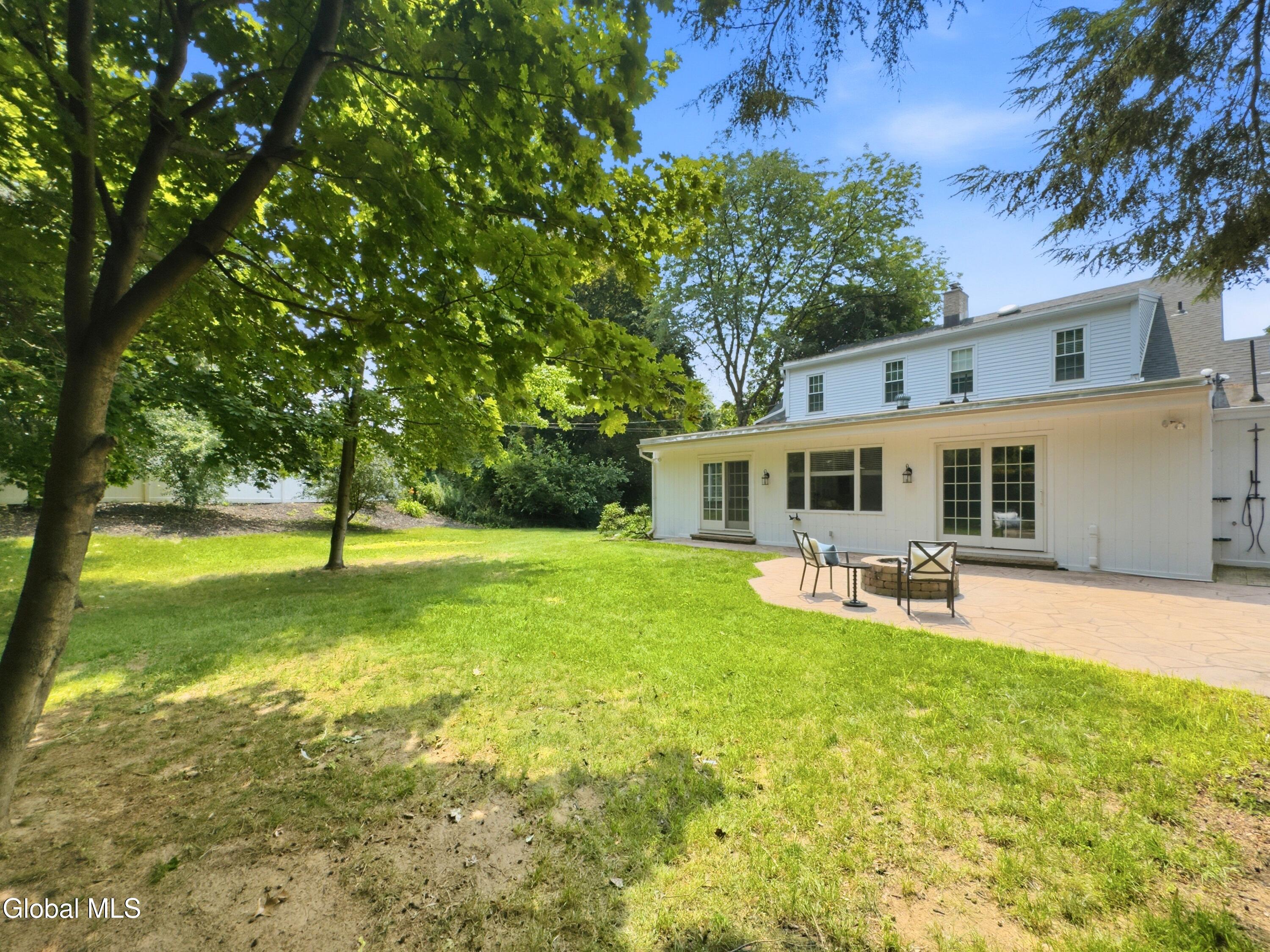 5 Beaver Pond Road Loudonville NY 12211