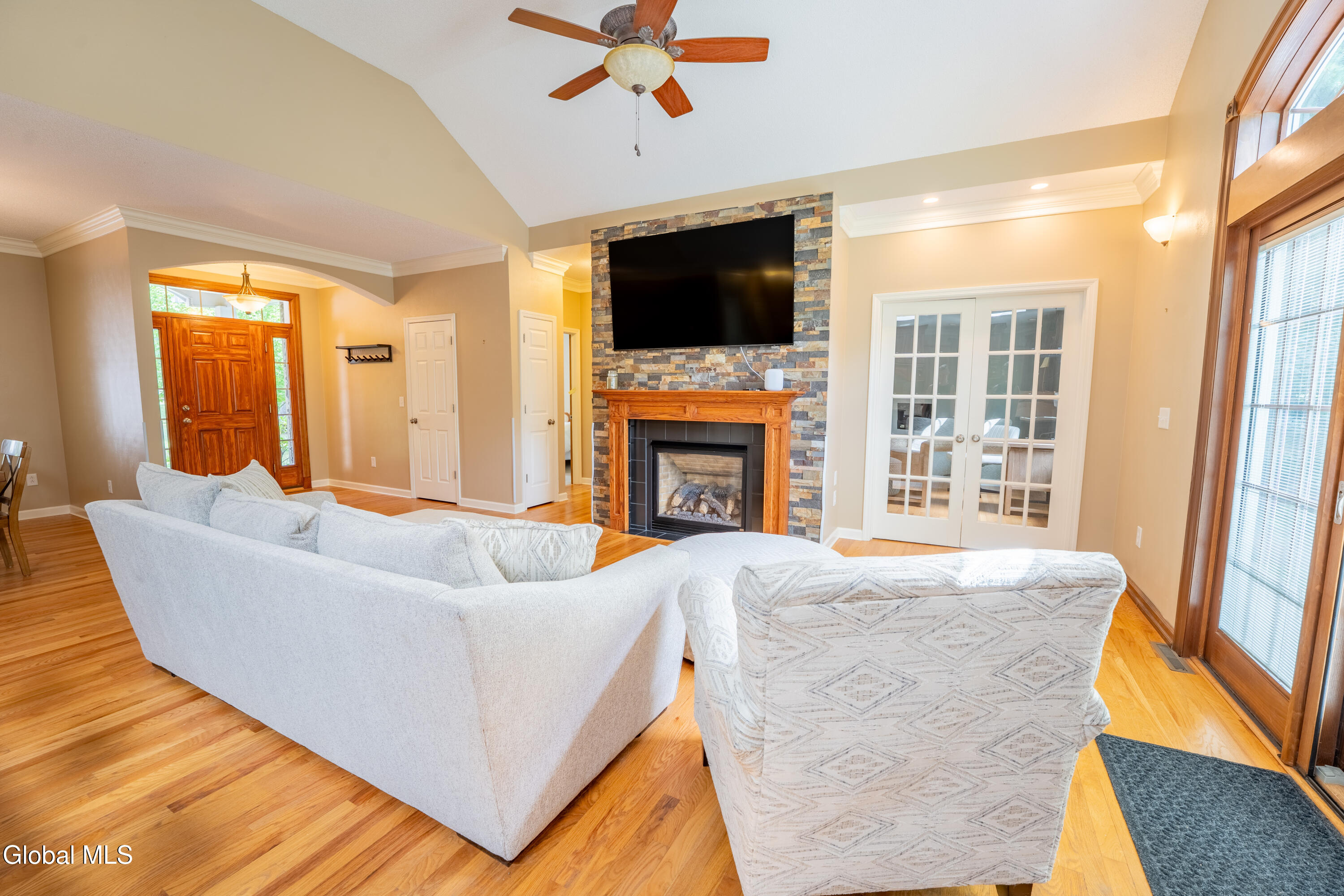 6214 Johnston Road Albany NY 12203