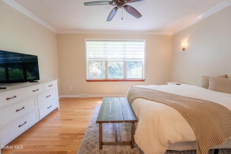 6214 Johnston Road Albany NY 12203