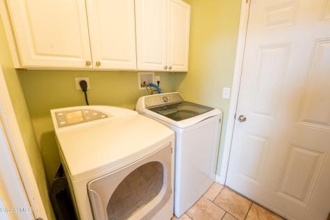 6214 Johnston Road Albany NY 12203