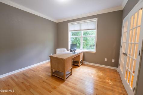 6214 Johnston Road Albany NY 12203