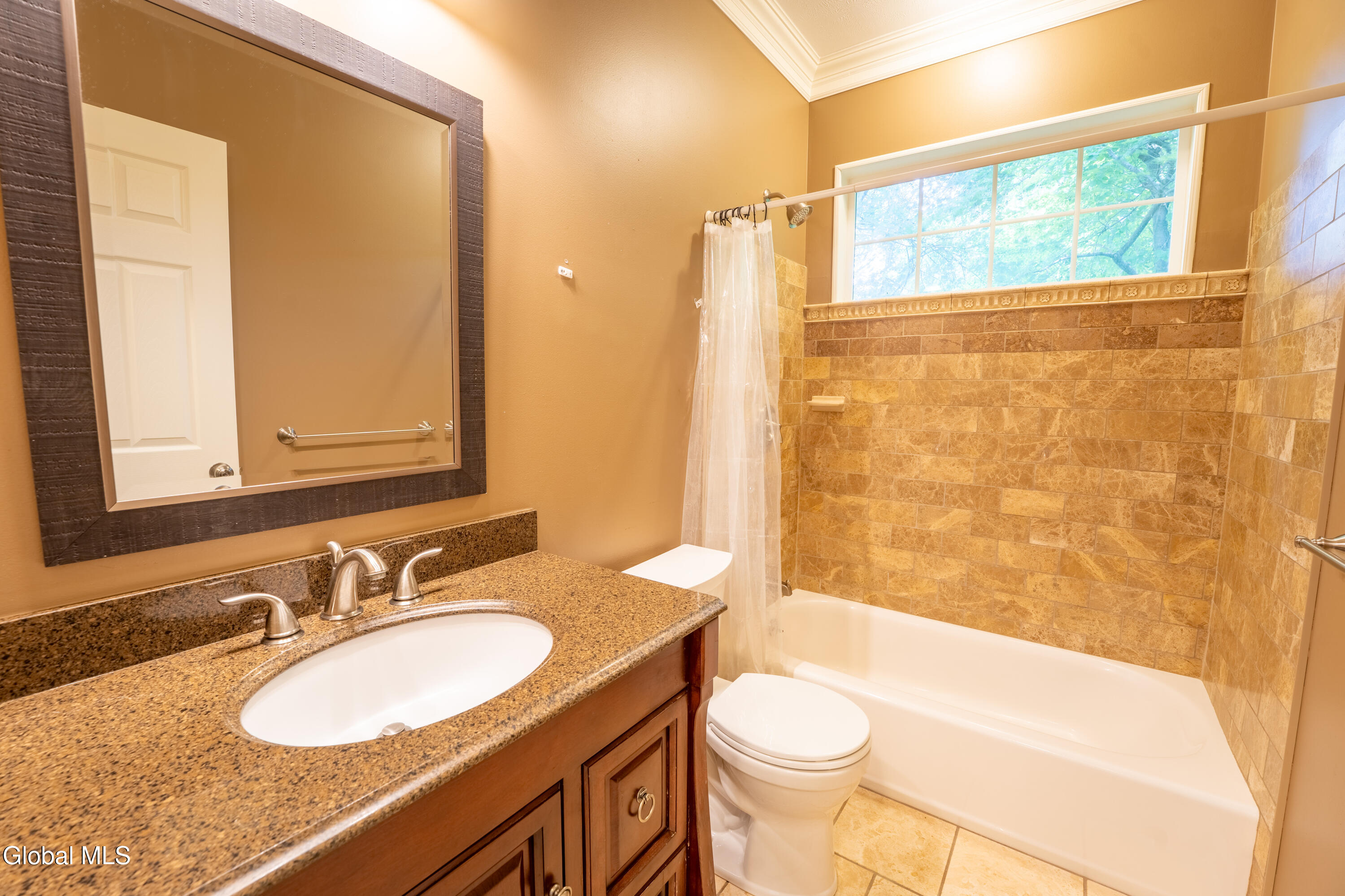 6214 Johnston Road Albany NY 12203