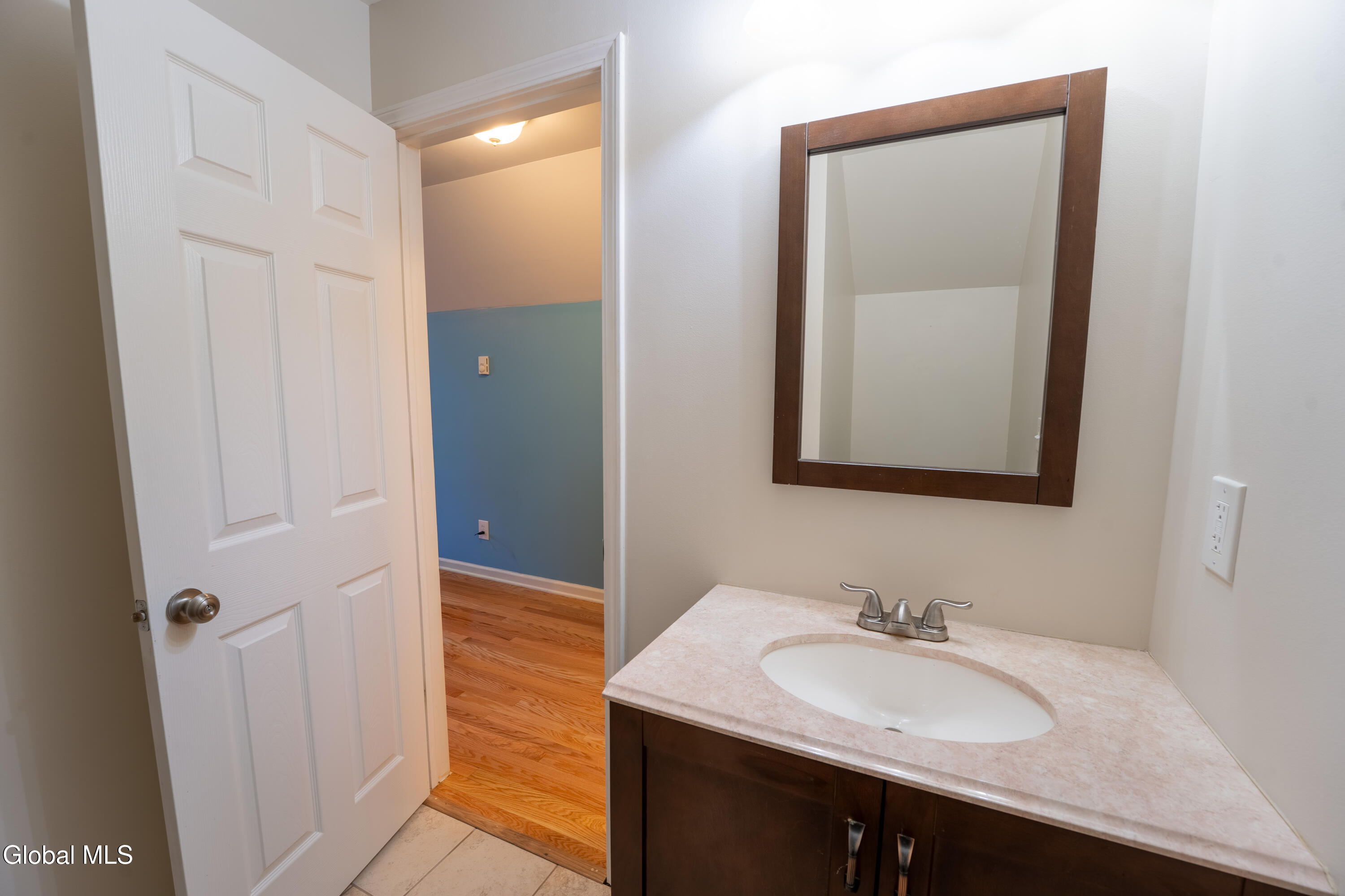 6214 Johnston Road Albany NY 12203
