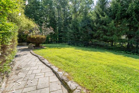 6214 Johnston Road Albany NY 12203
