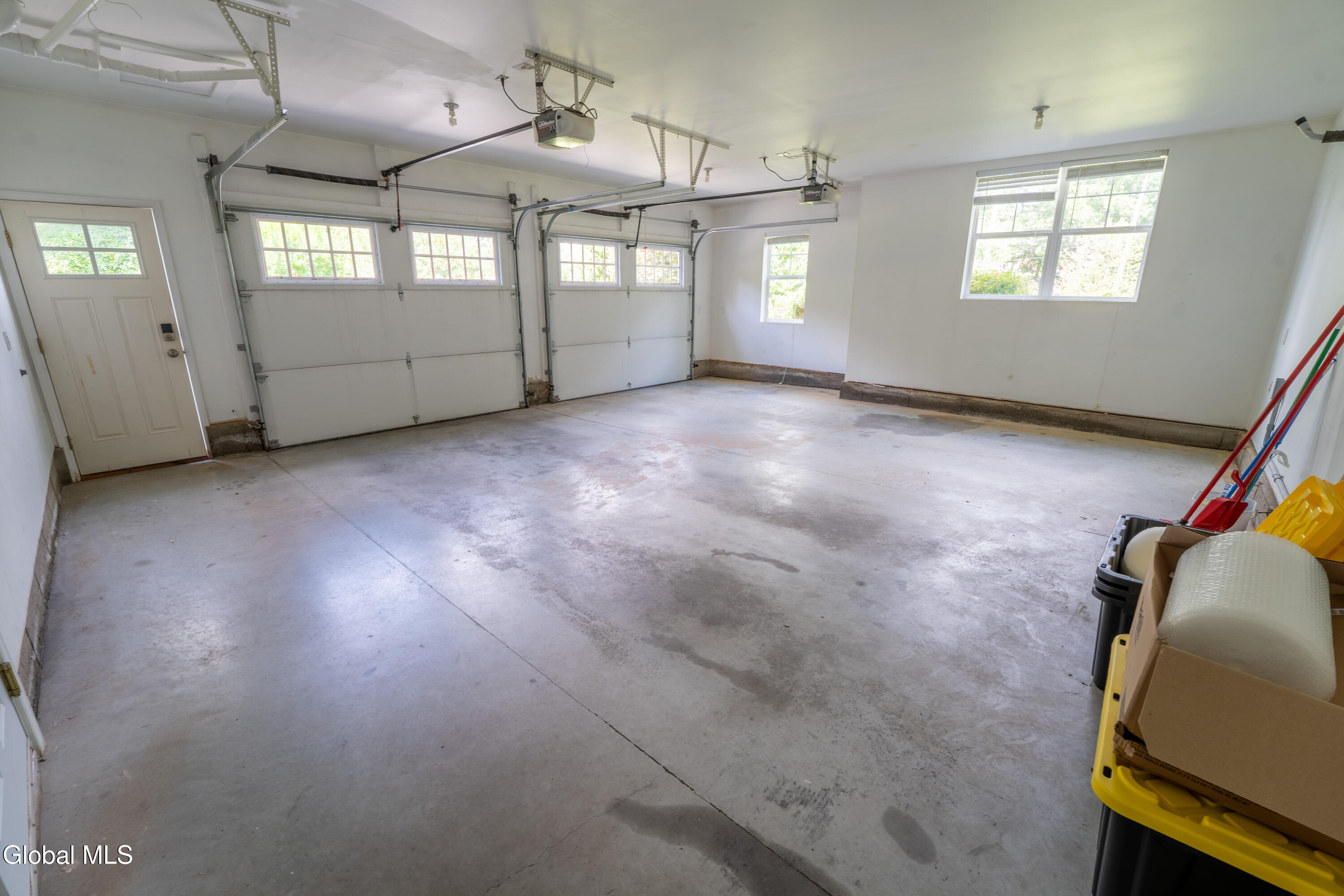 6214 Johnston Road Albany NY 12203