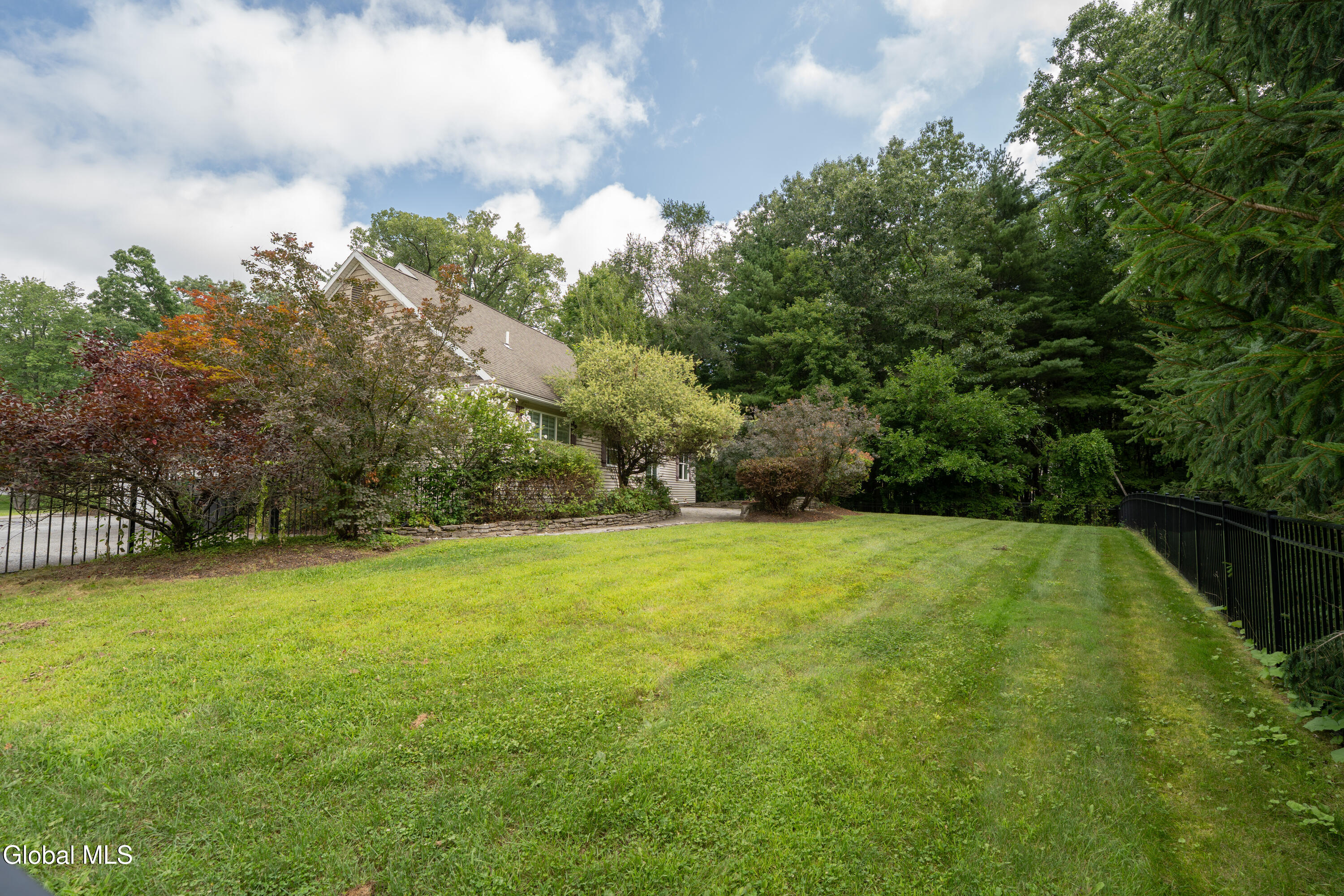 6214 Johnston Road Albany NY 12203