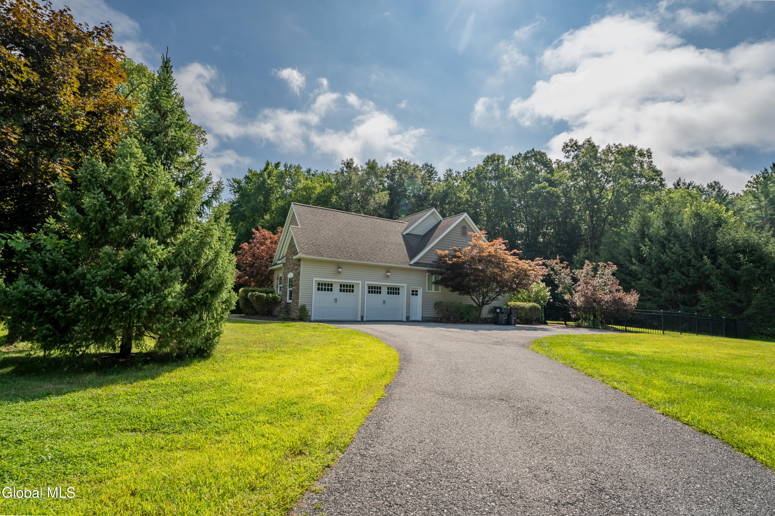 6214 Johnston Road Albany NY 12203