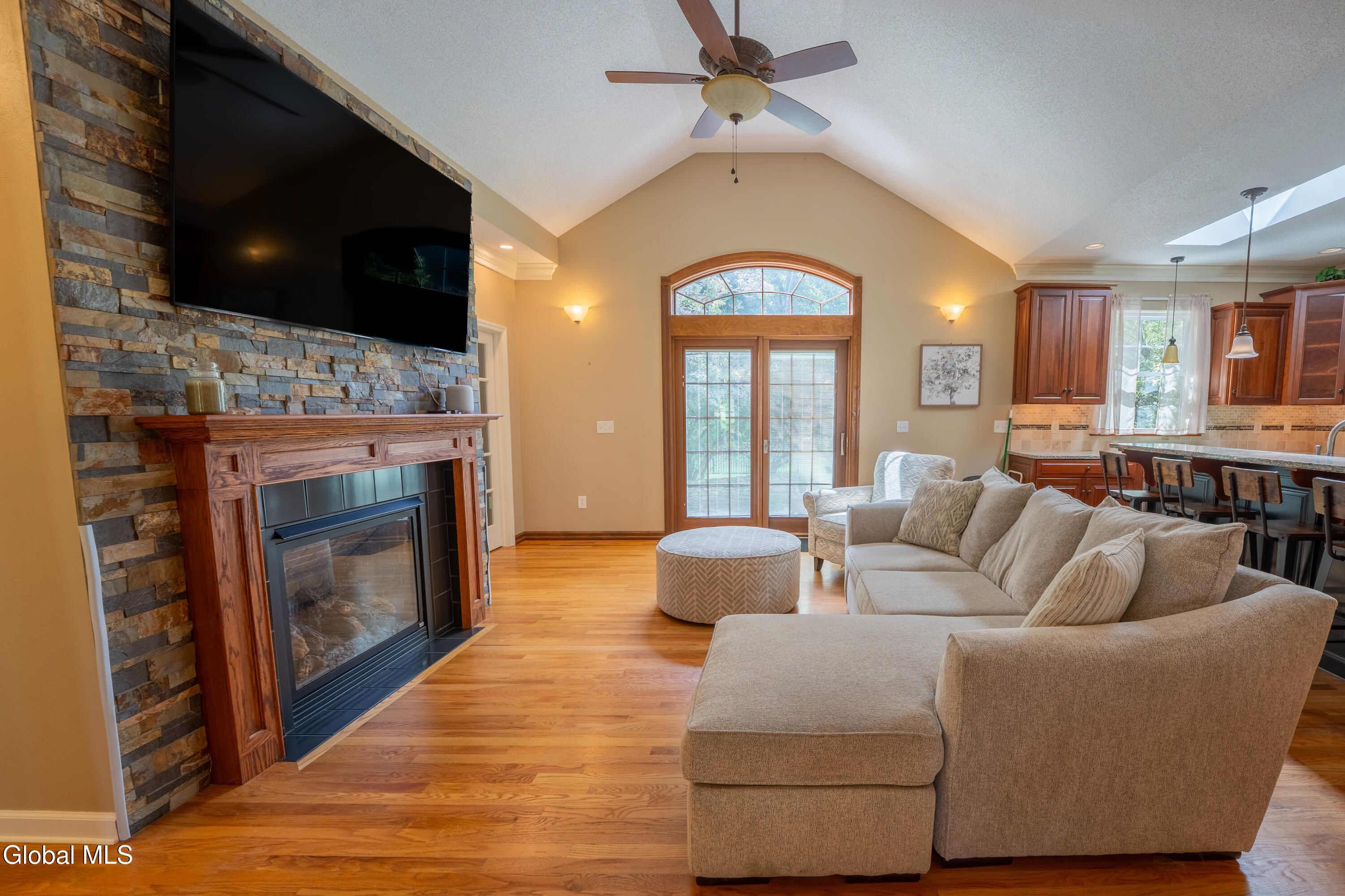 6214 Johnston Road Albany NY 12203
